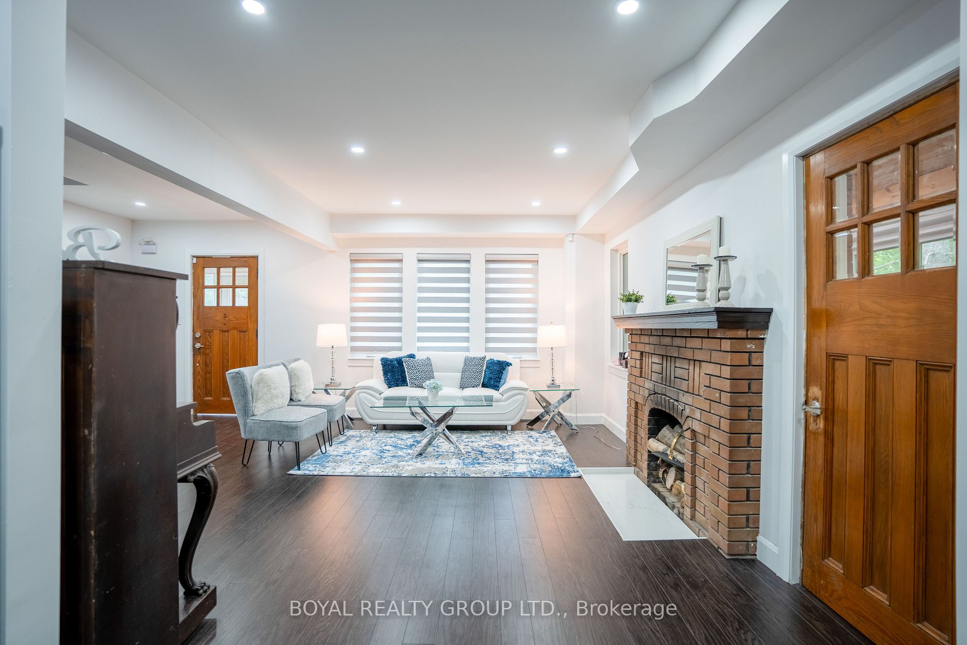 88 King Street W