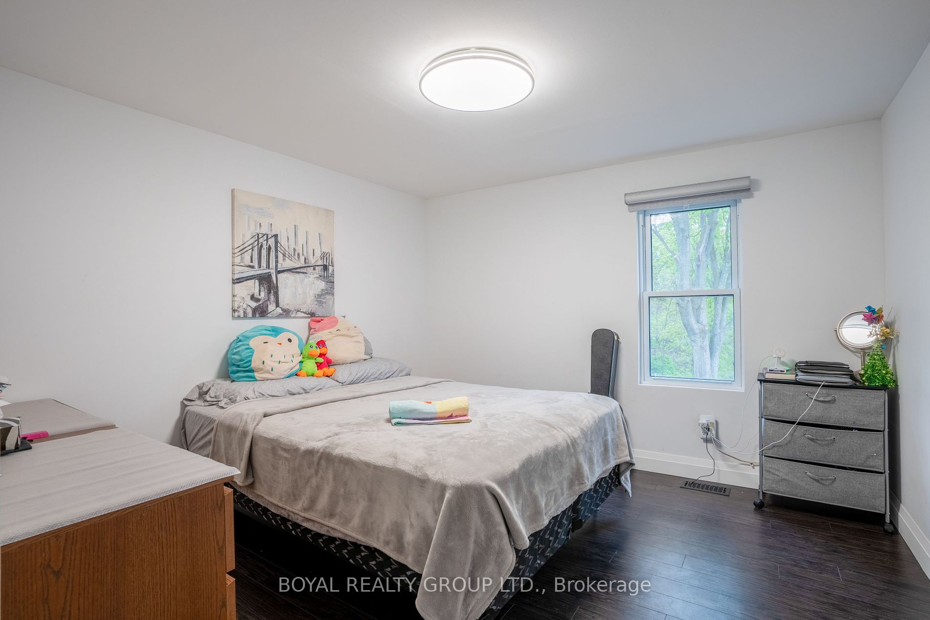 88 King Street W