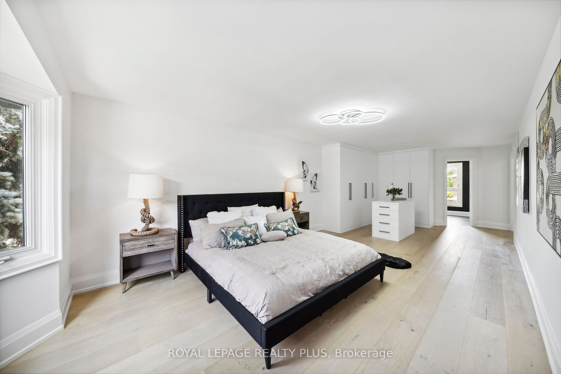4344 Dallas Court