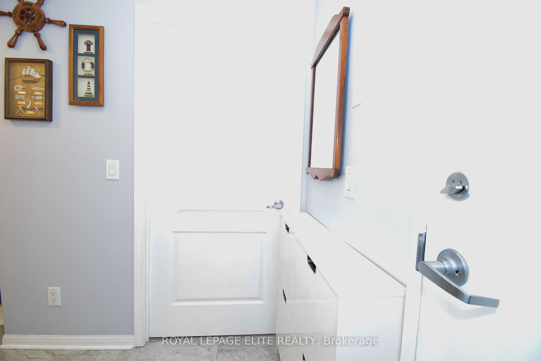 4 Elsinore Path, #203