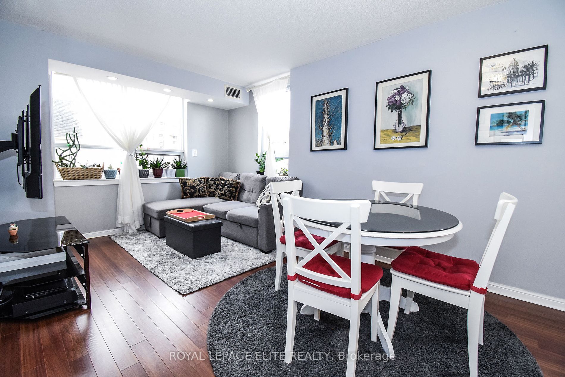 4 Elsinore Path, #203