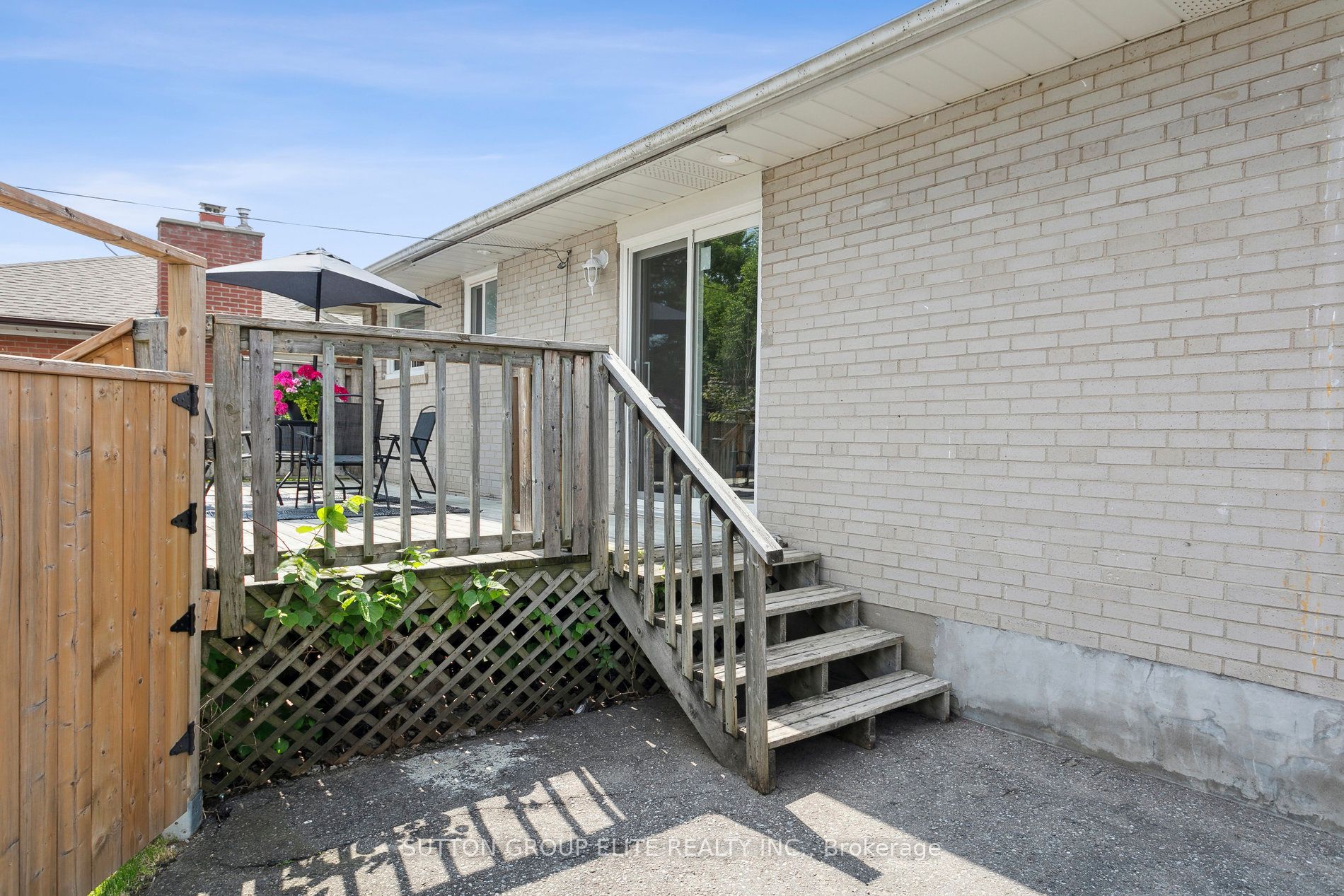 25 Gower Rd