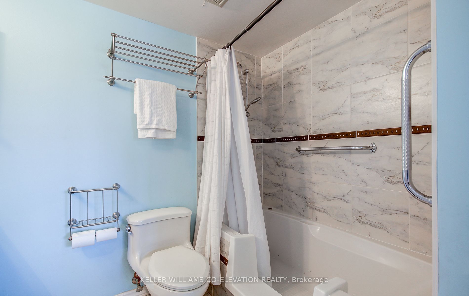 1110 Walden Circle #510