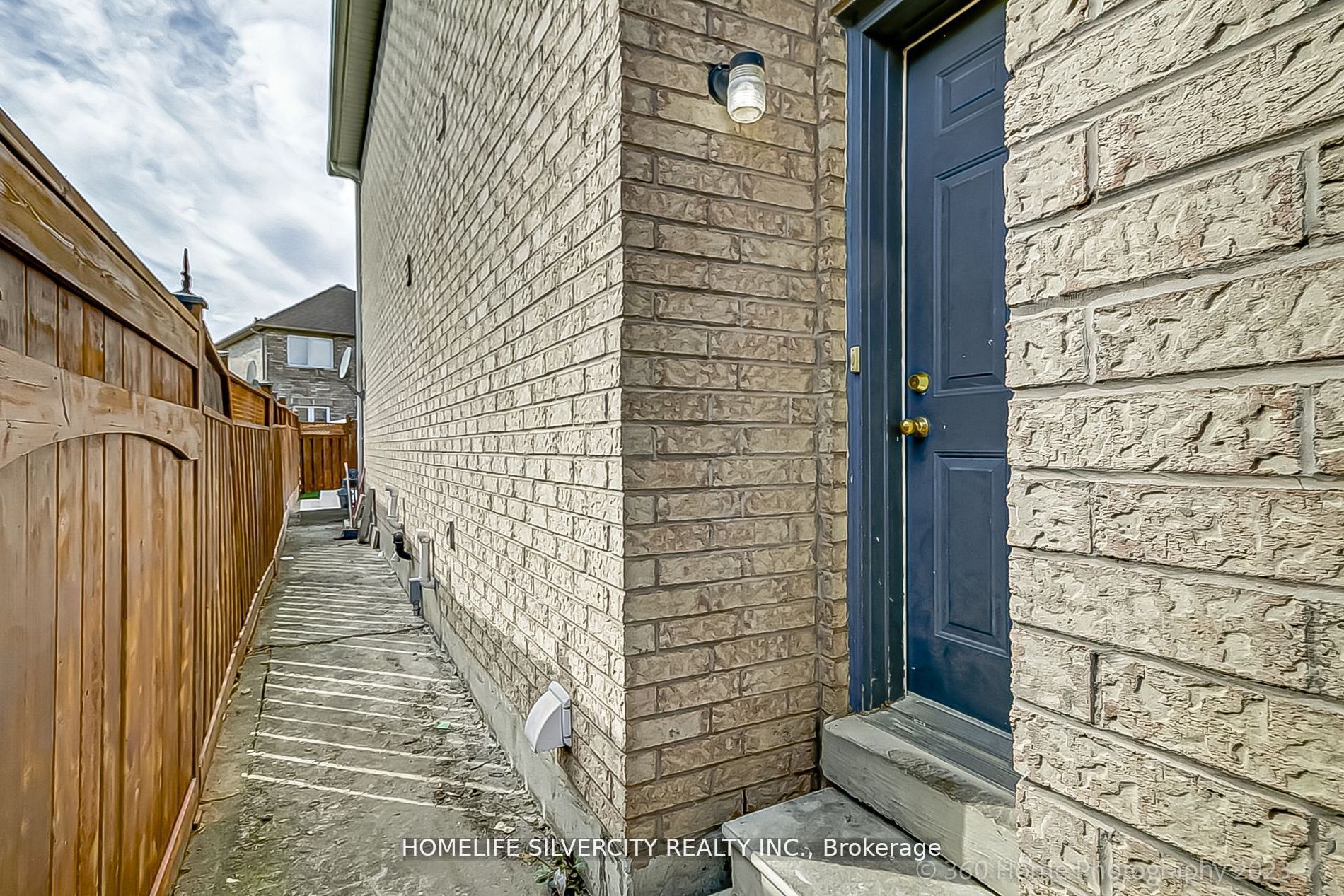 3 Mario Street
