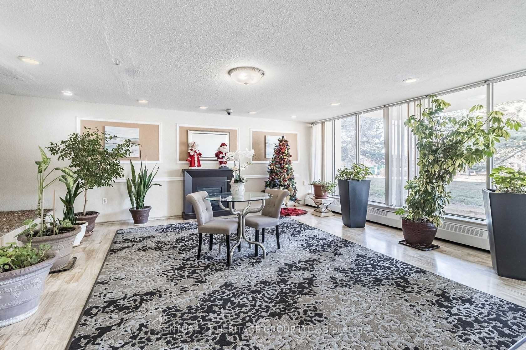 345 Driftwood Ave, #1206