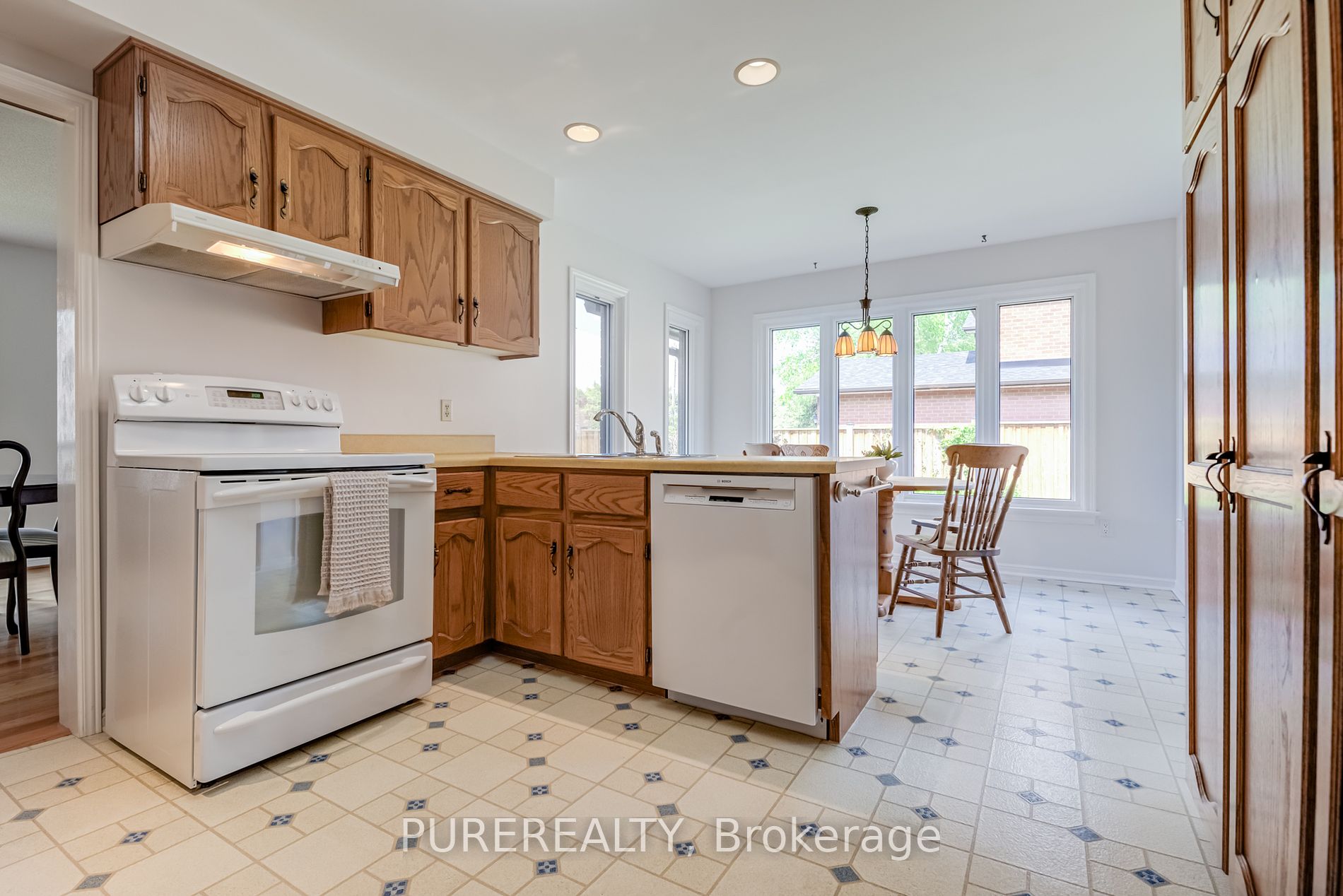 551 Kastelic Place