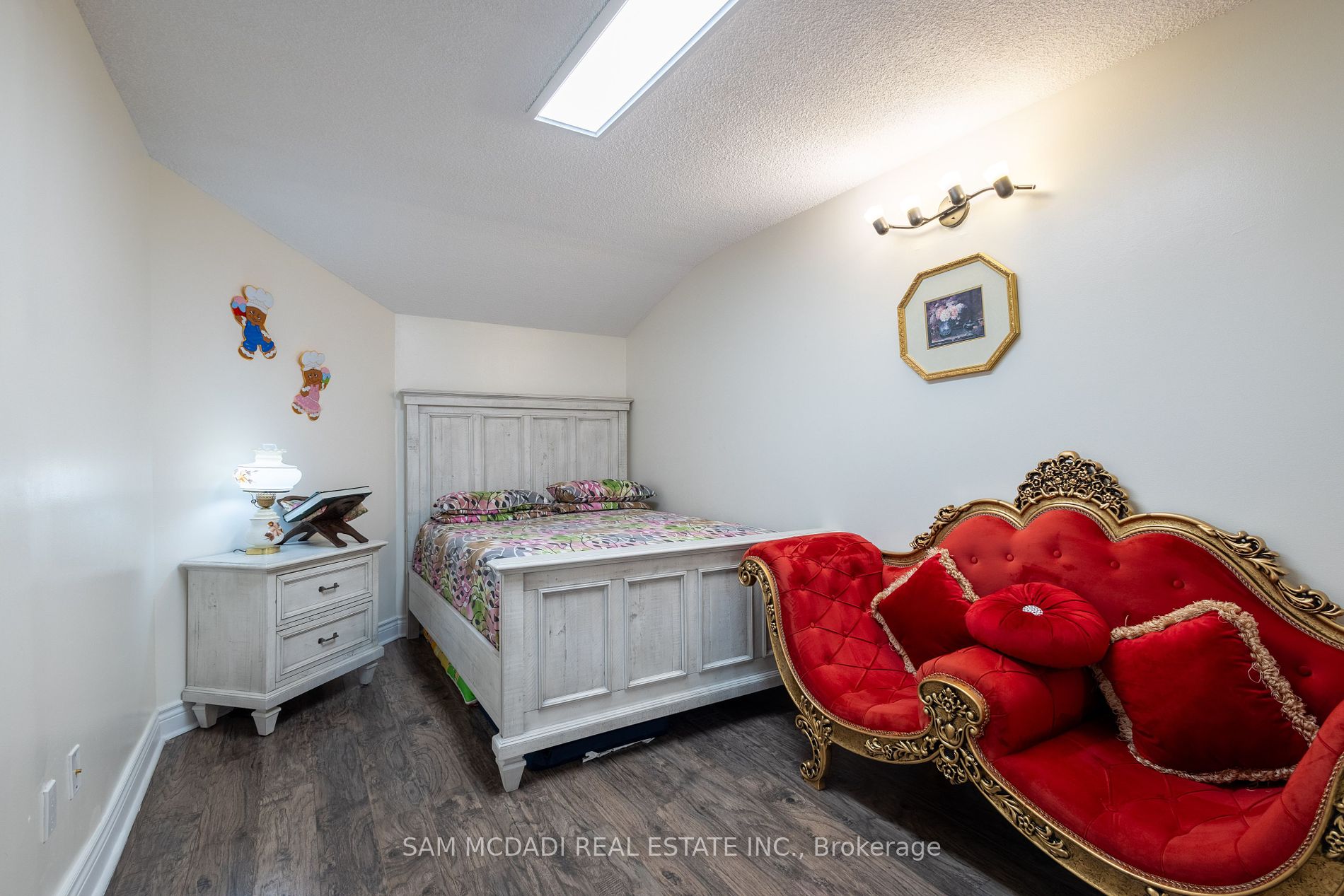 75 King Street E #201