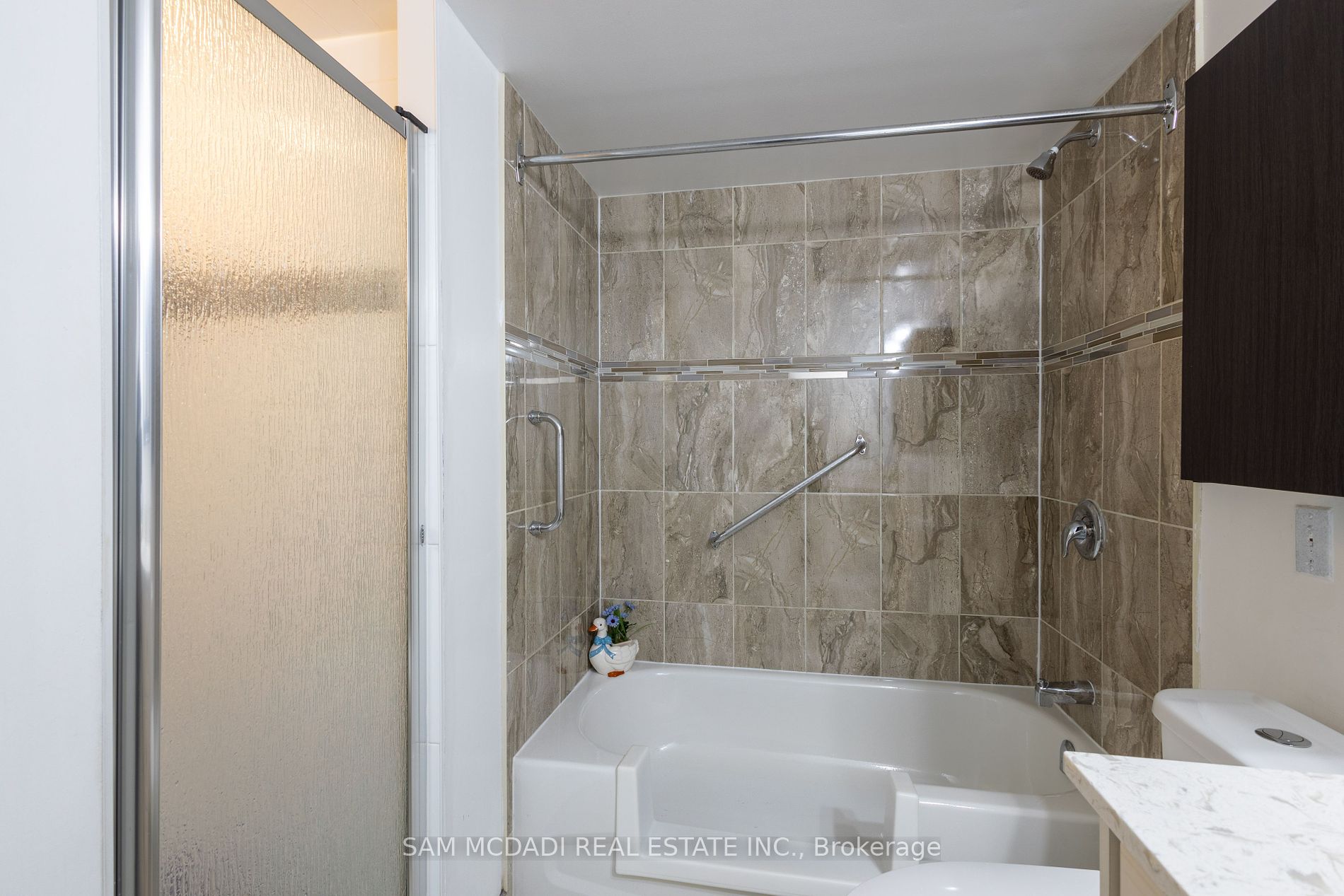 75 King Street E #201