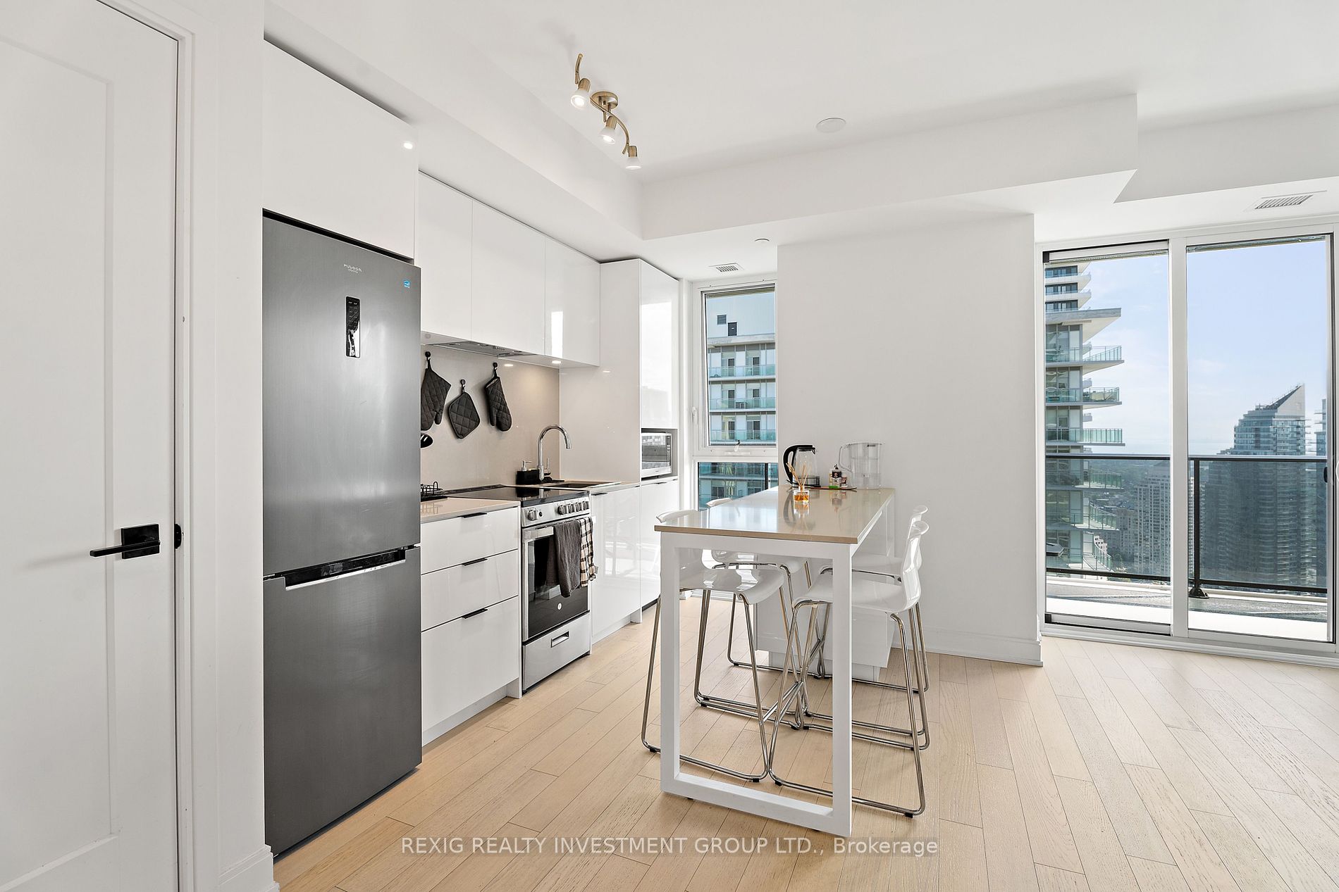 70 Annie Craig Dr, #4007