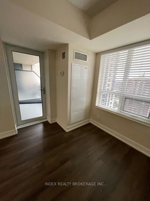 2 Eva Road #1521