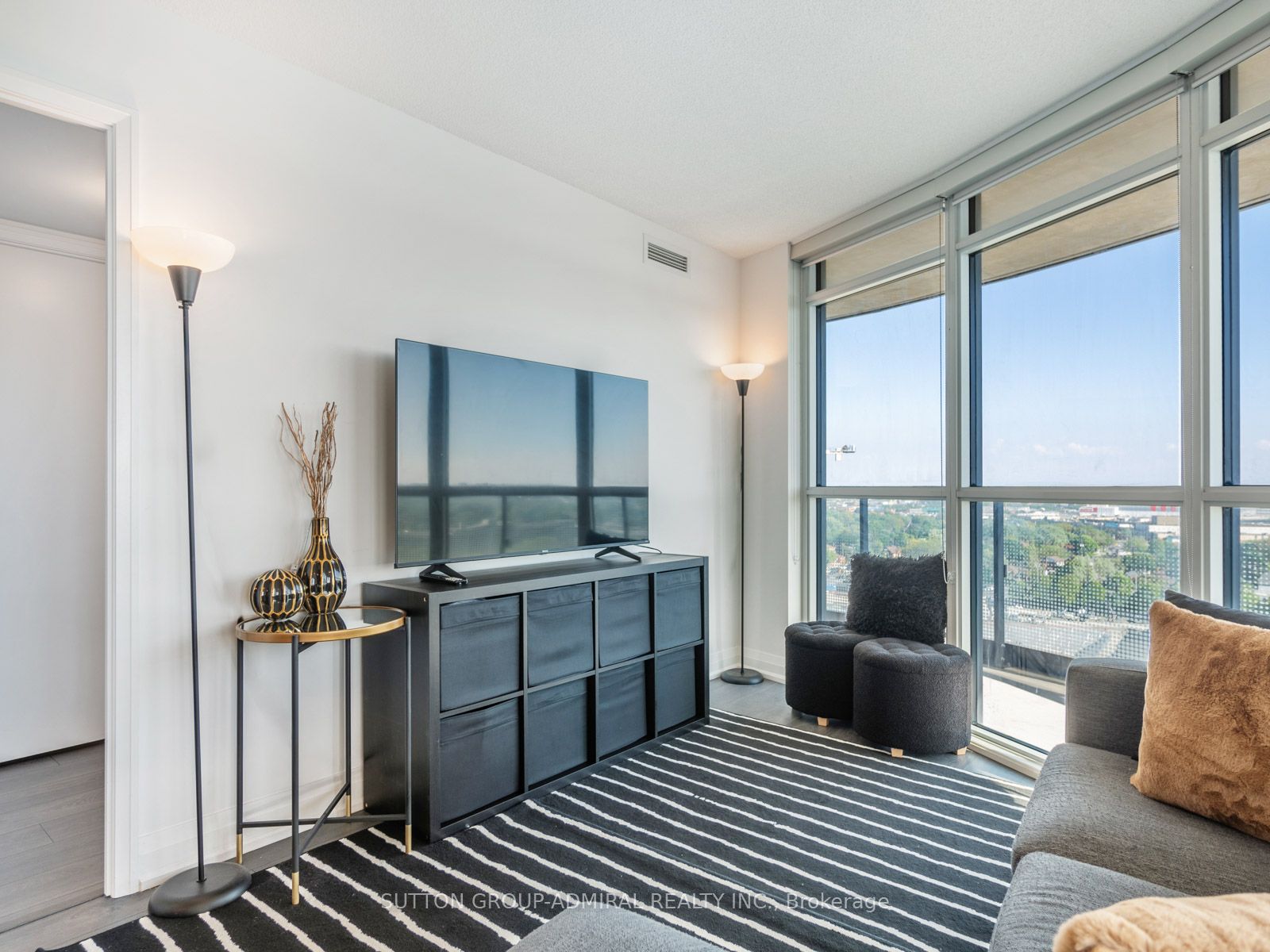 30 Gibbs Rd, #1409