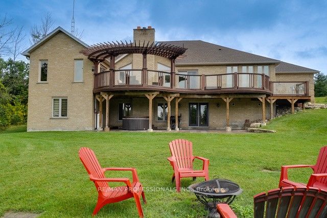 8 Morgan Drive