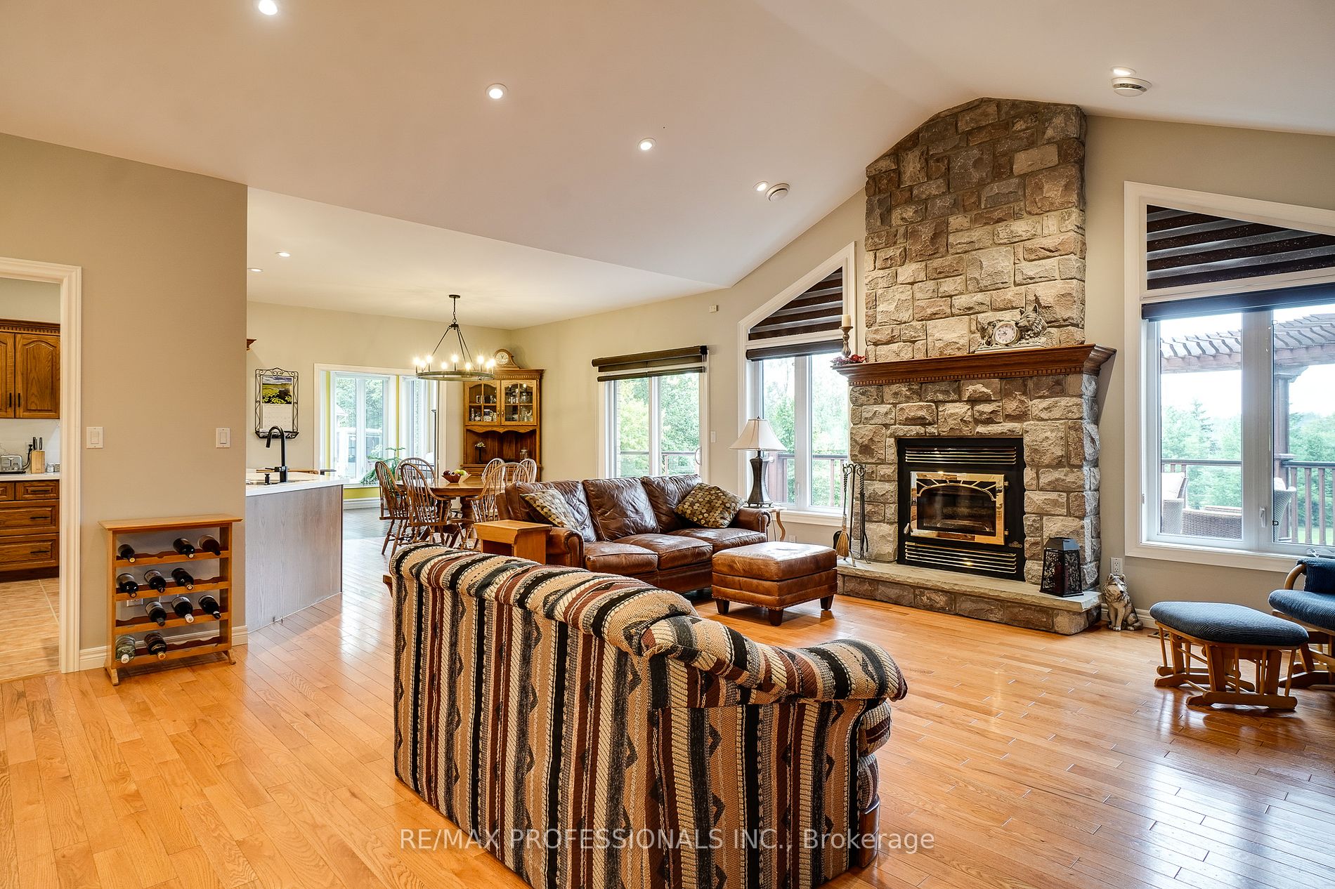 8 Morgan Drive