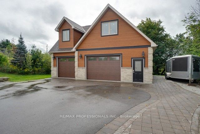8 Morgan Drive