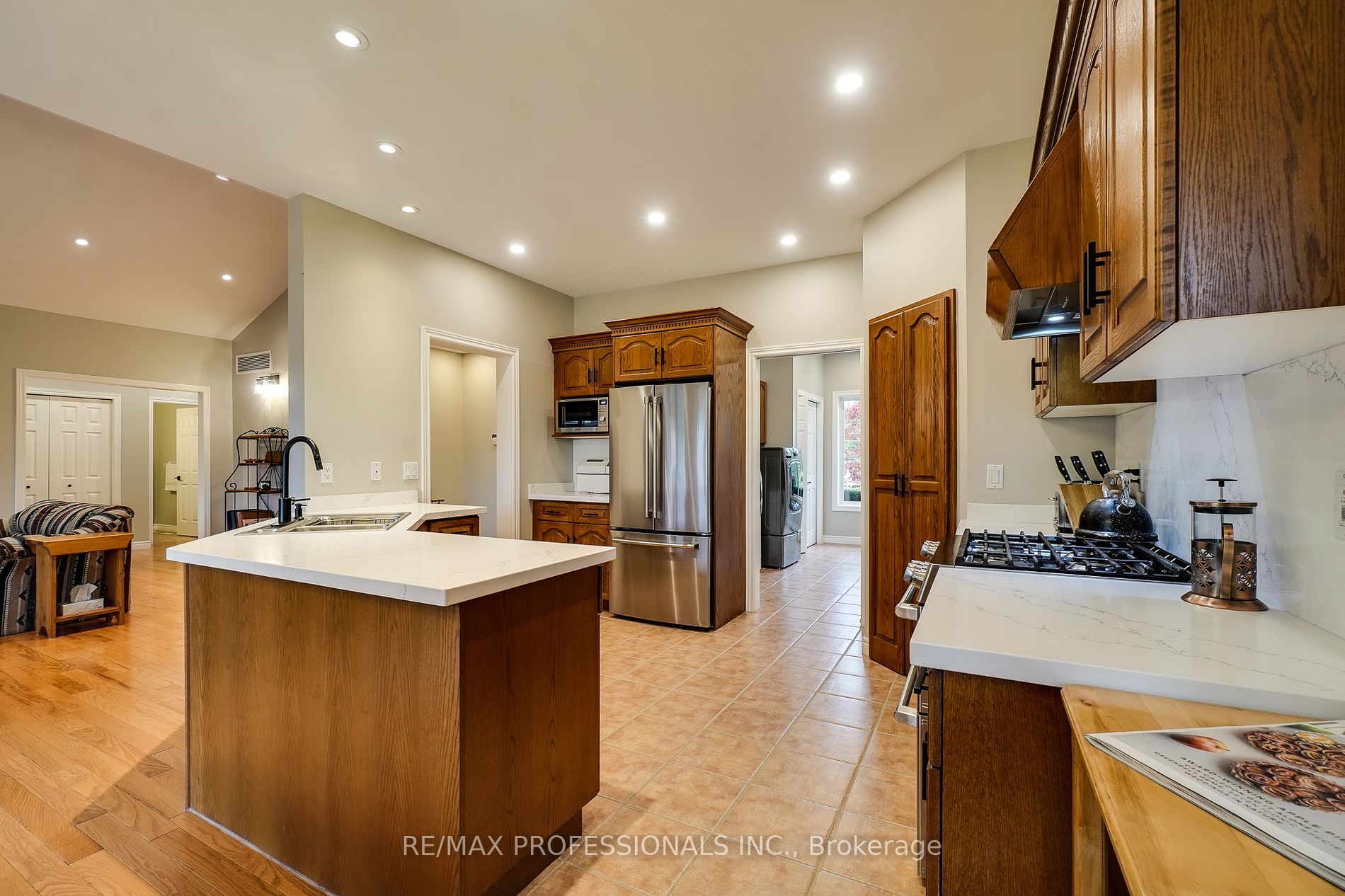8 Morgan Drive