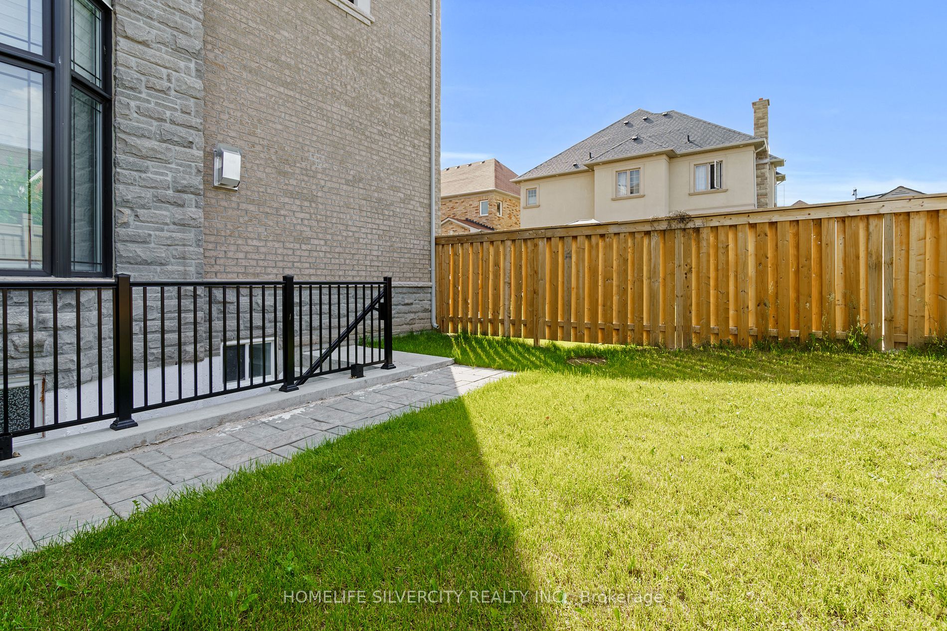 57 Black Diamond Crescent ##Bsmt