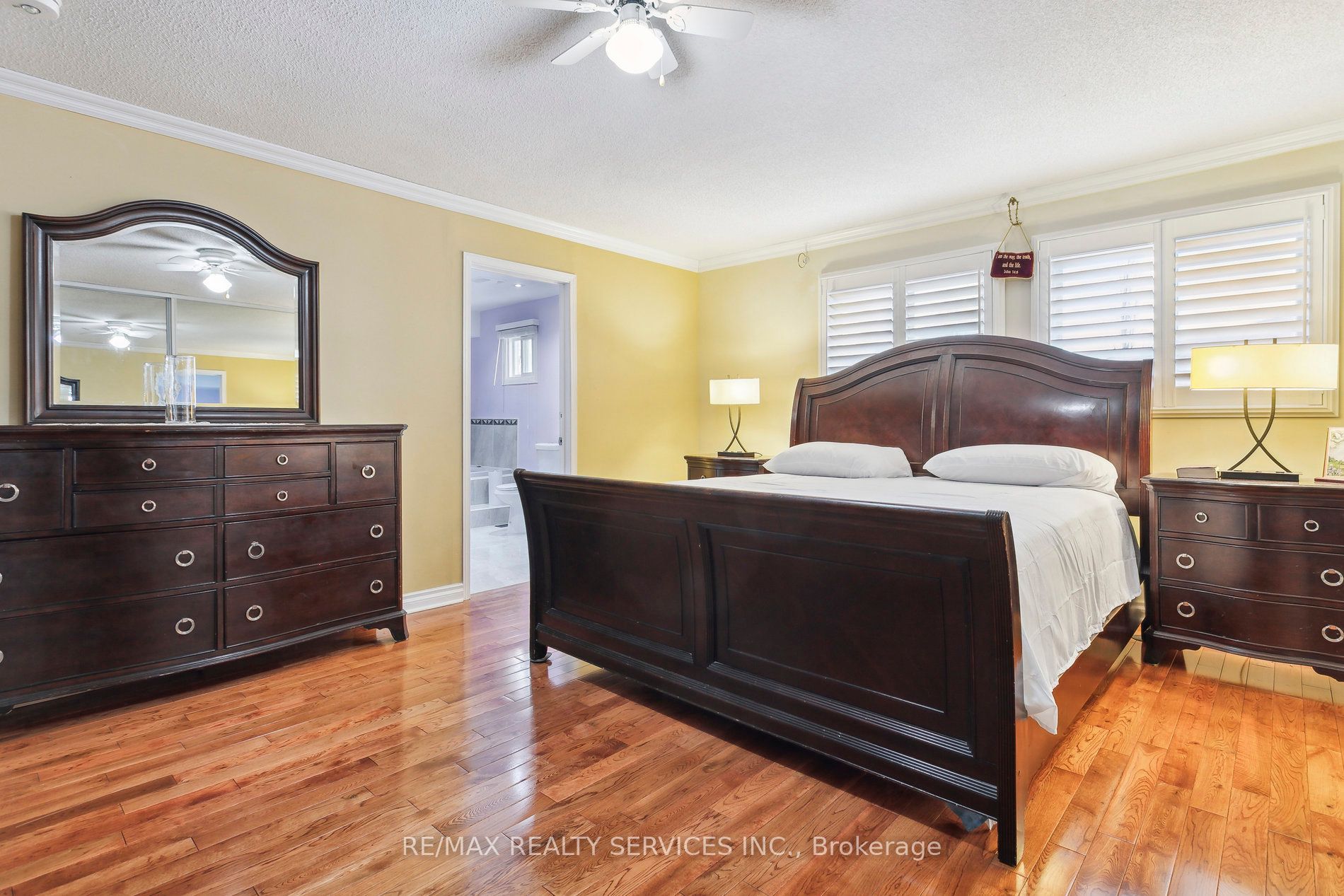 36 Smye Crt