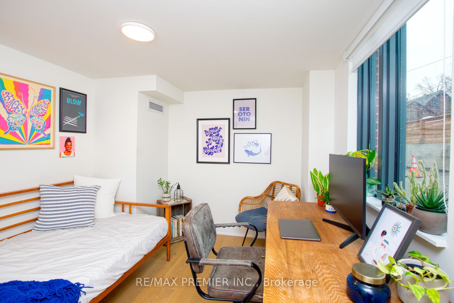 430 Roncesvalles Avenue, #105