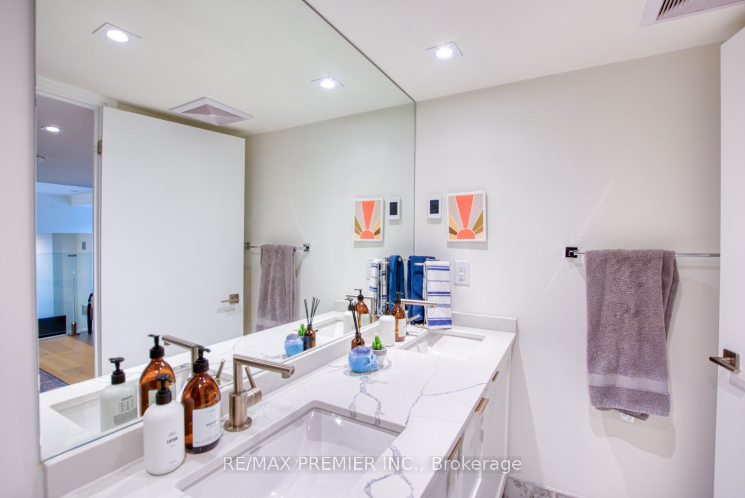 430 Roncesvalles Avenue, #105