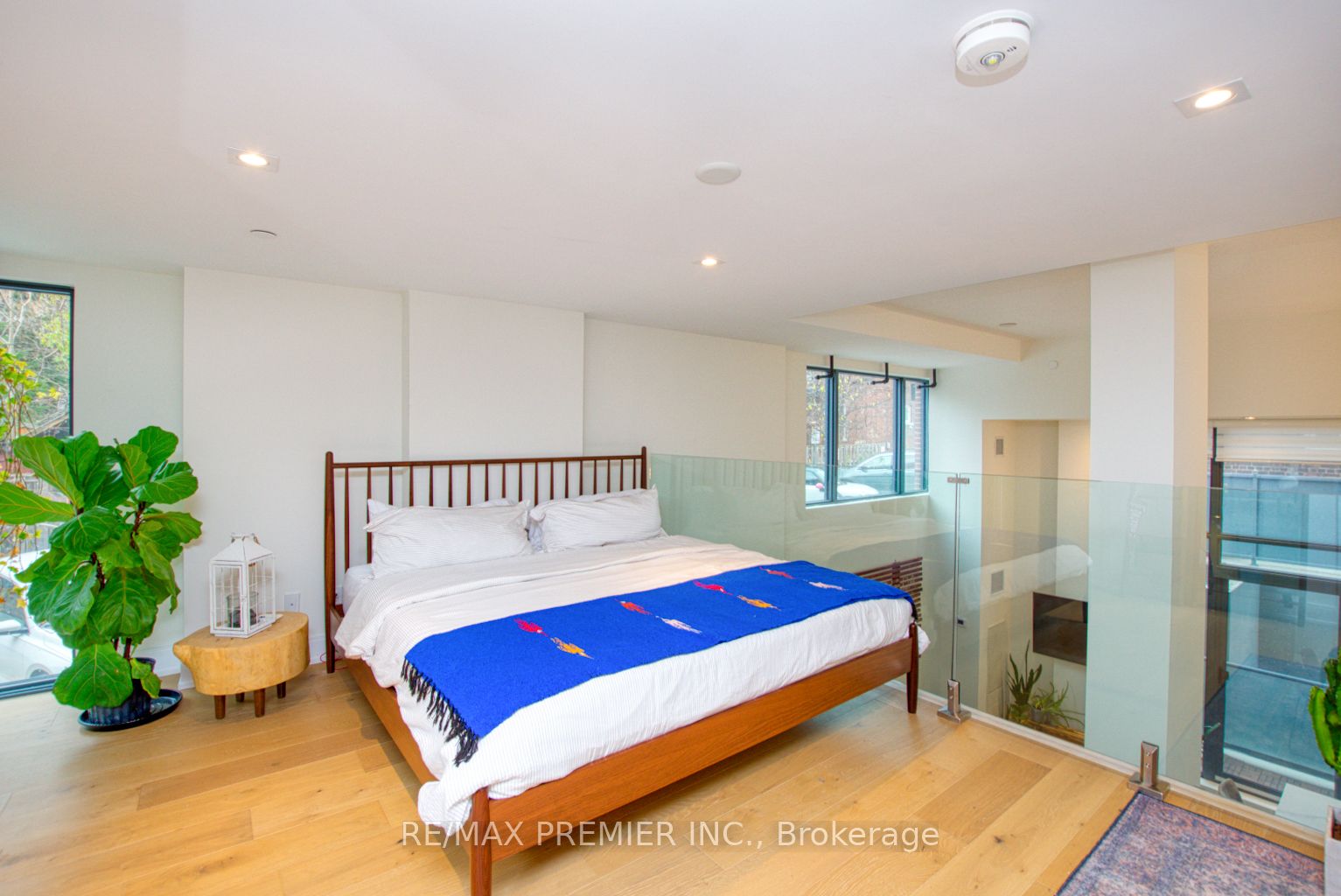 430 Roncesvalles Avenue, #105
