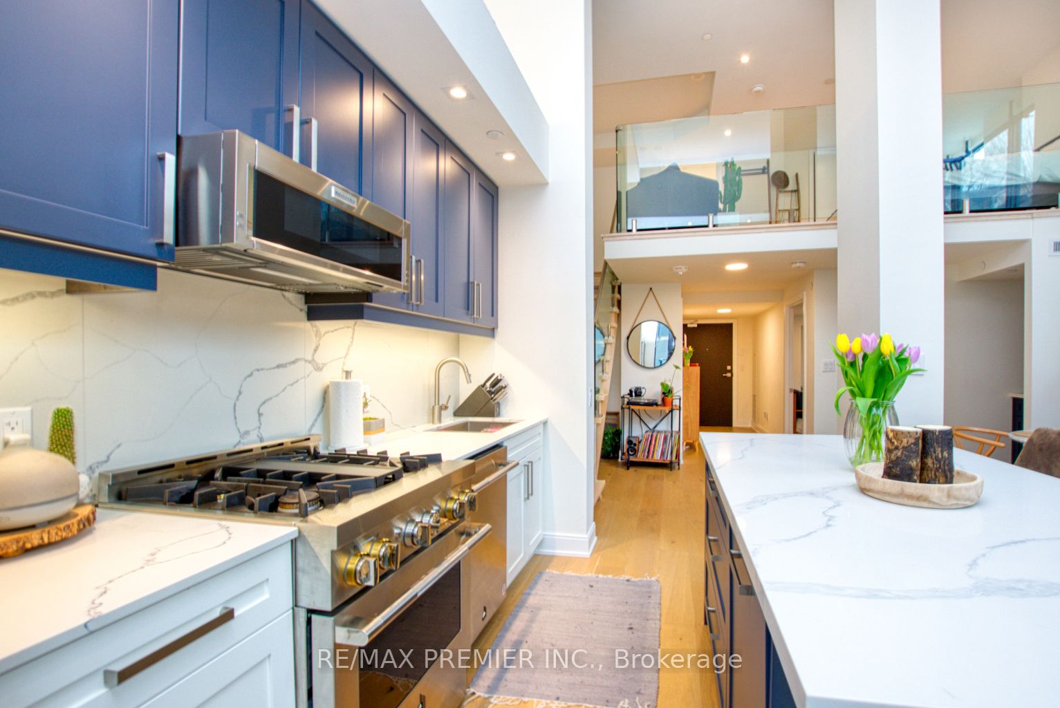 430 Roncesvalles Avenue, #105