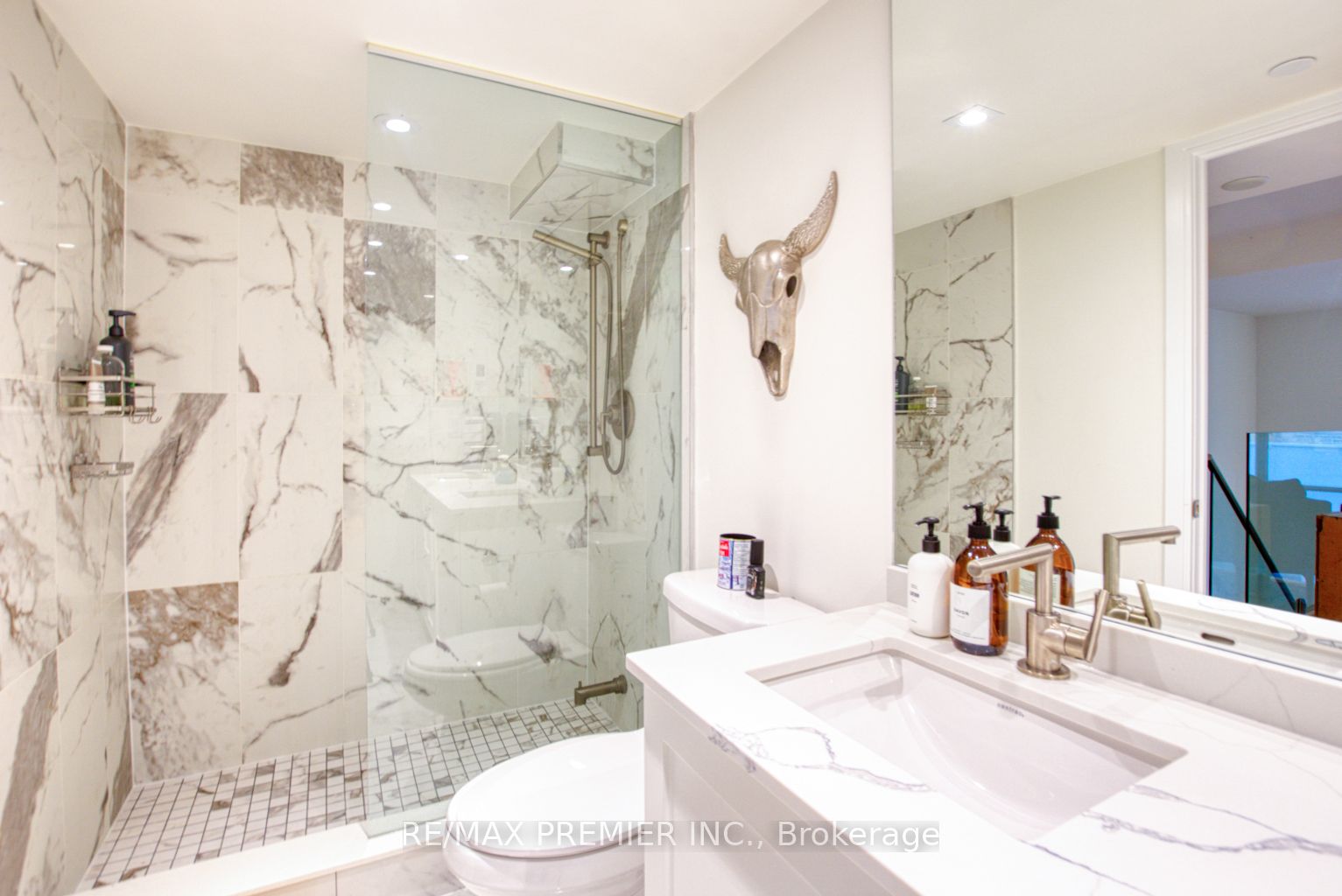 430 Roncesvalles Avenue, #105