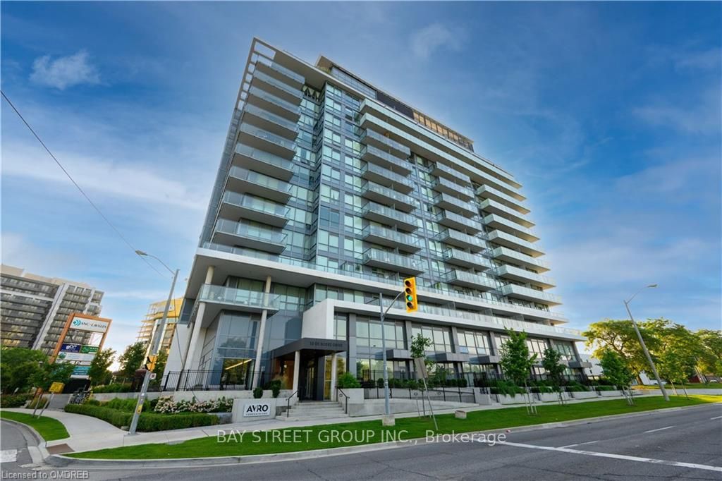 10 De Boers Drive #814
