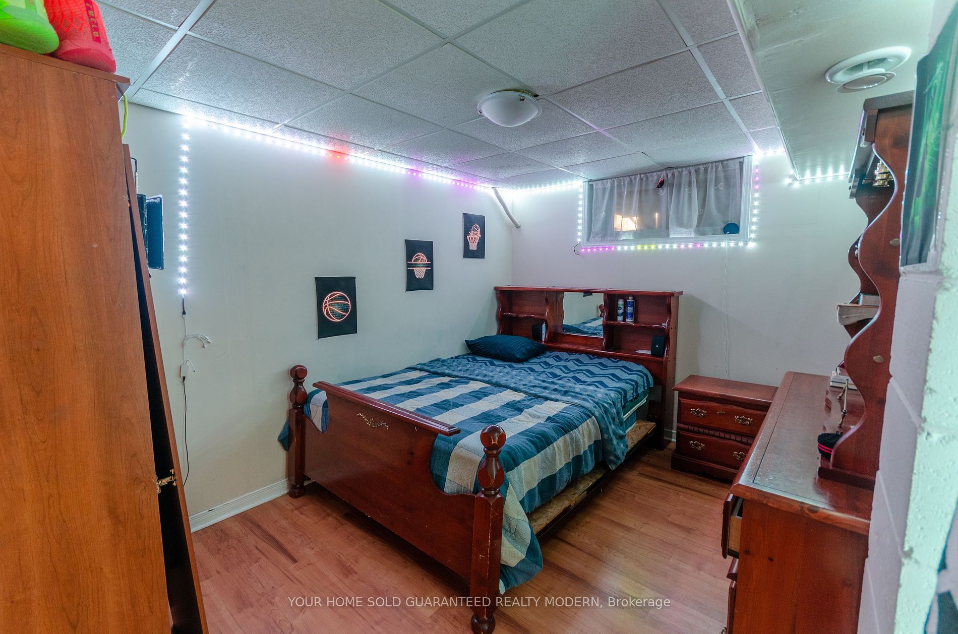 2389 Barclay Rd