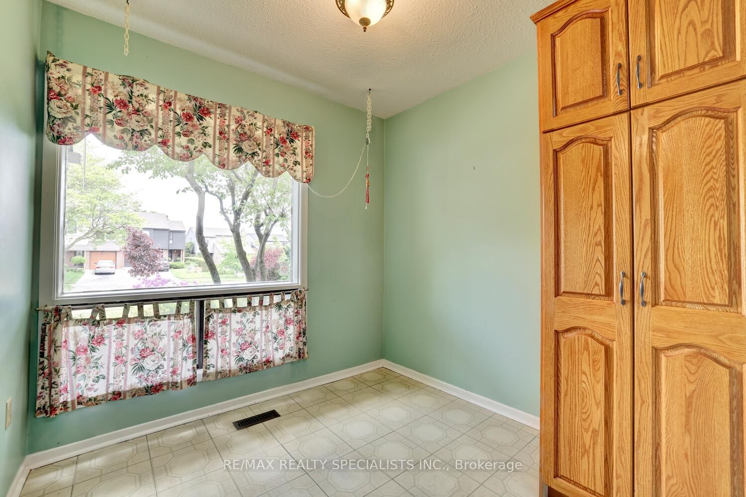 4082 Pheasant Run