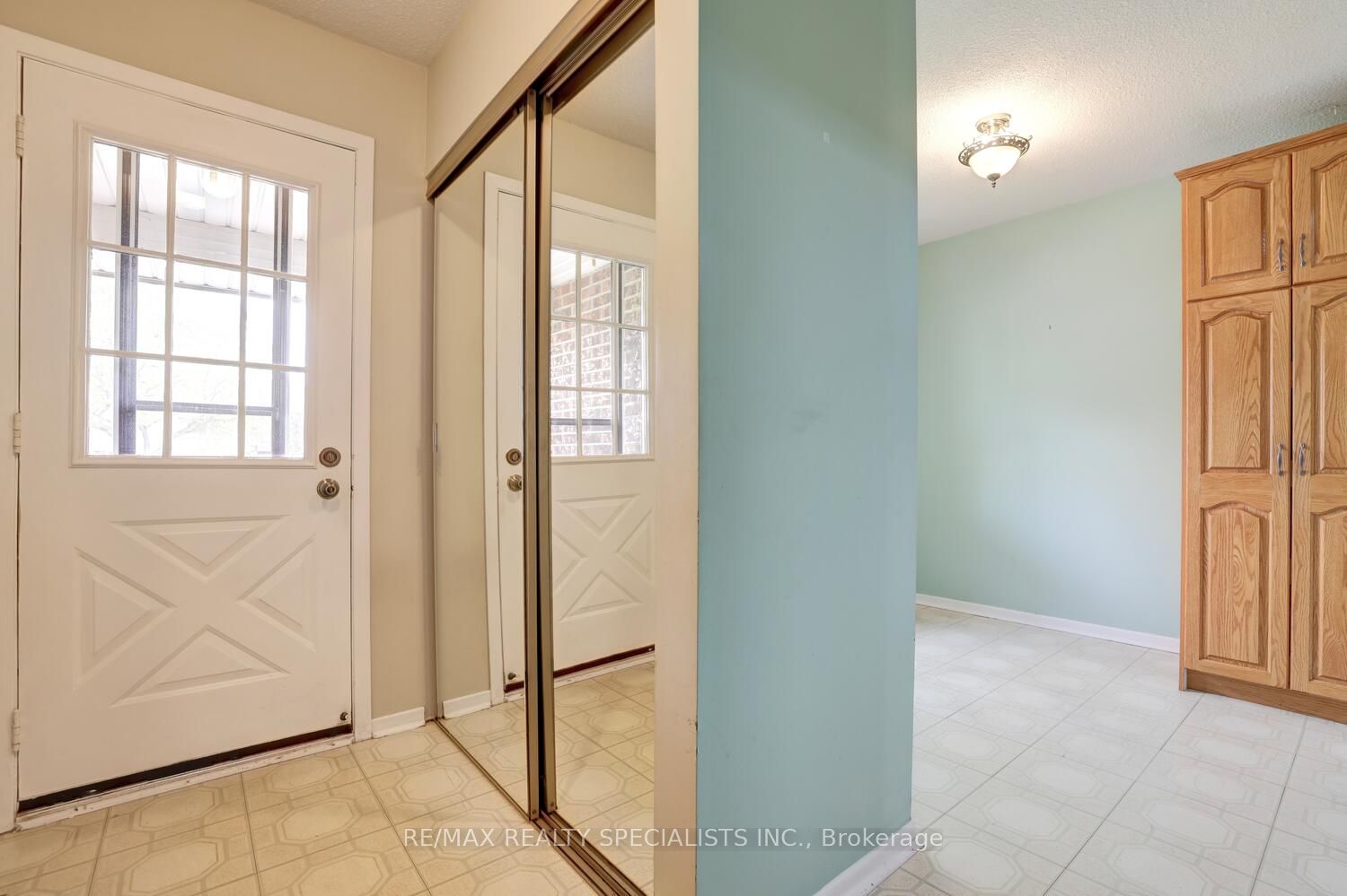 4082 Pheasant Run