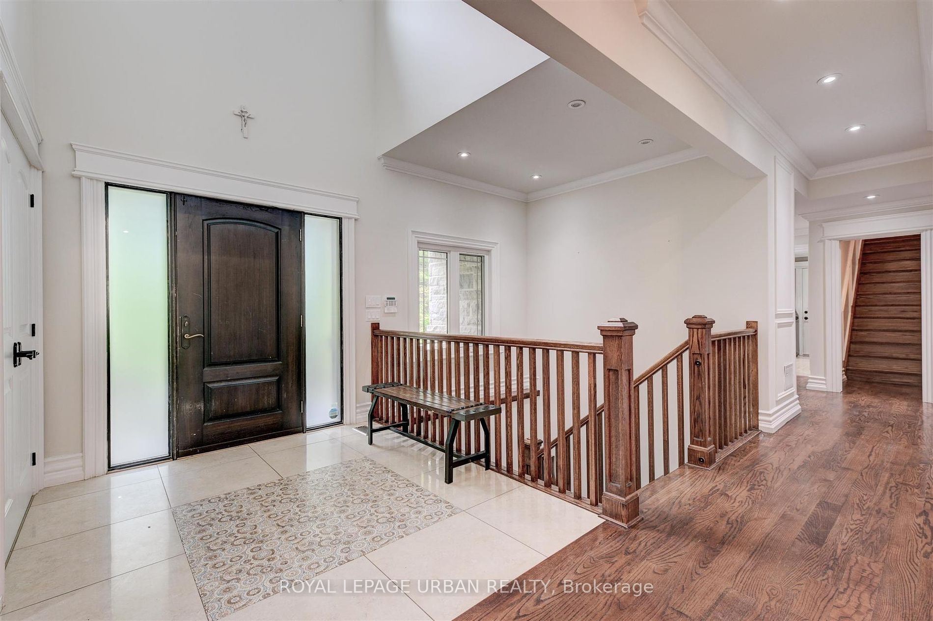 566 River Rd