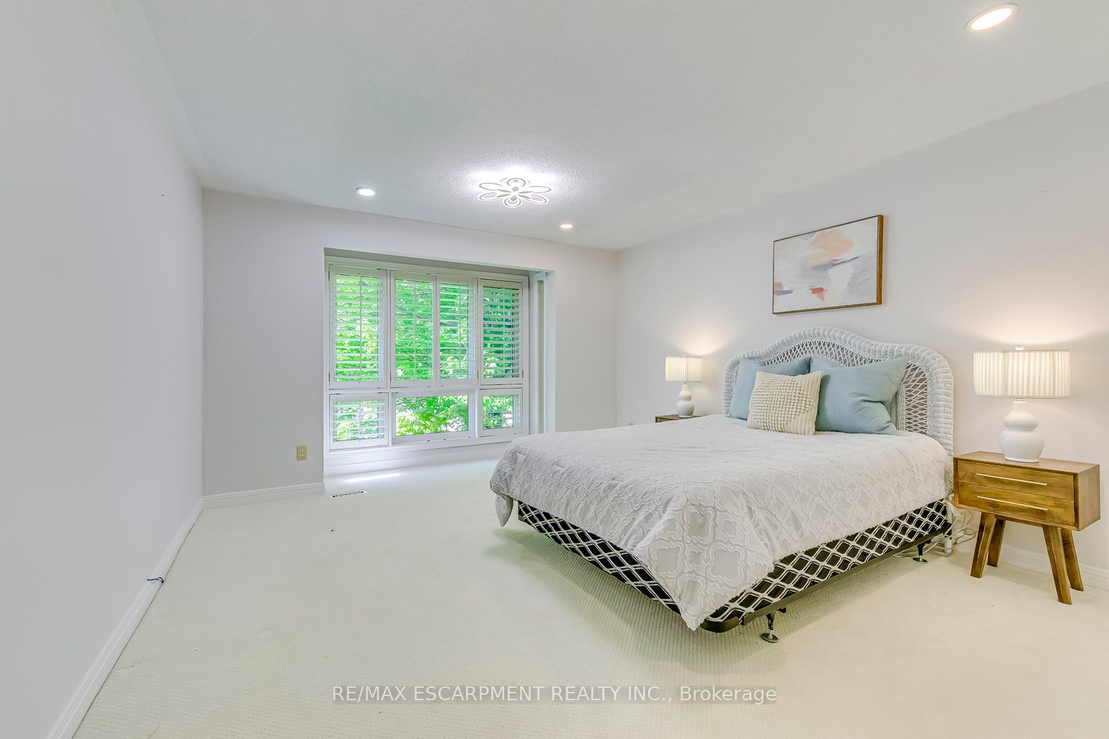 341 Acacia Crt
