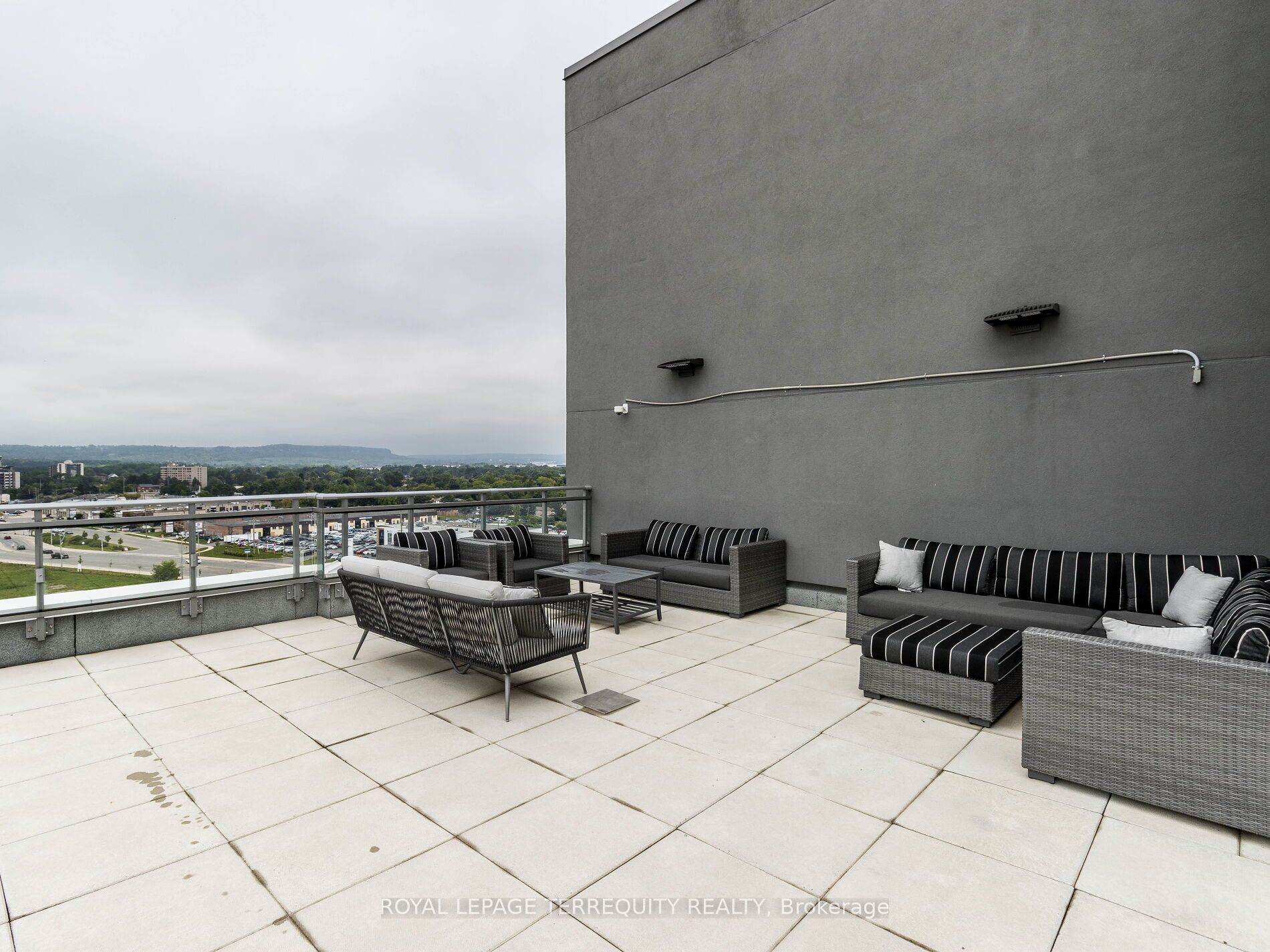 716 Main Street E, #1008