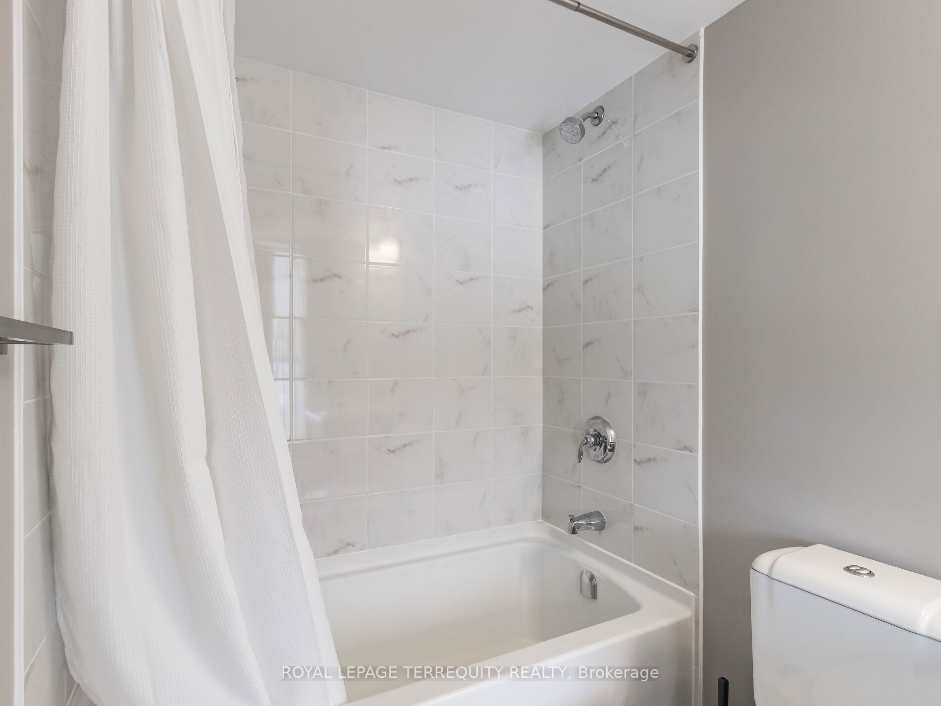 716 Main Street E, #1008