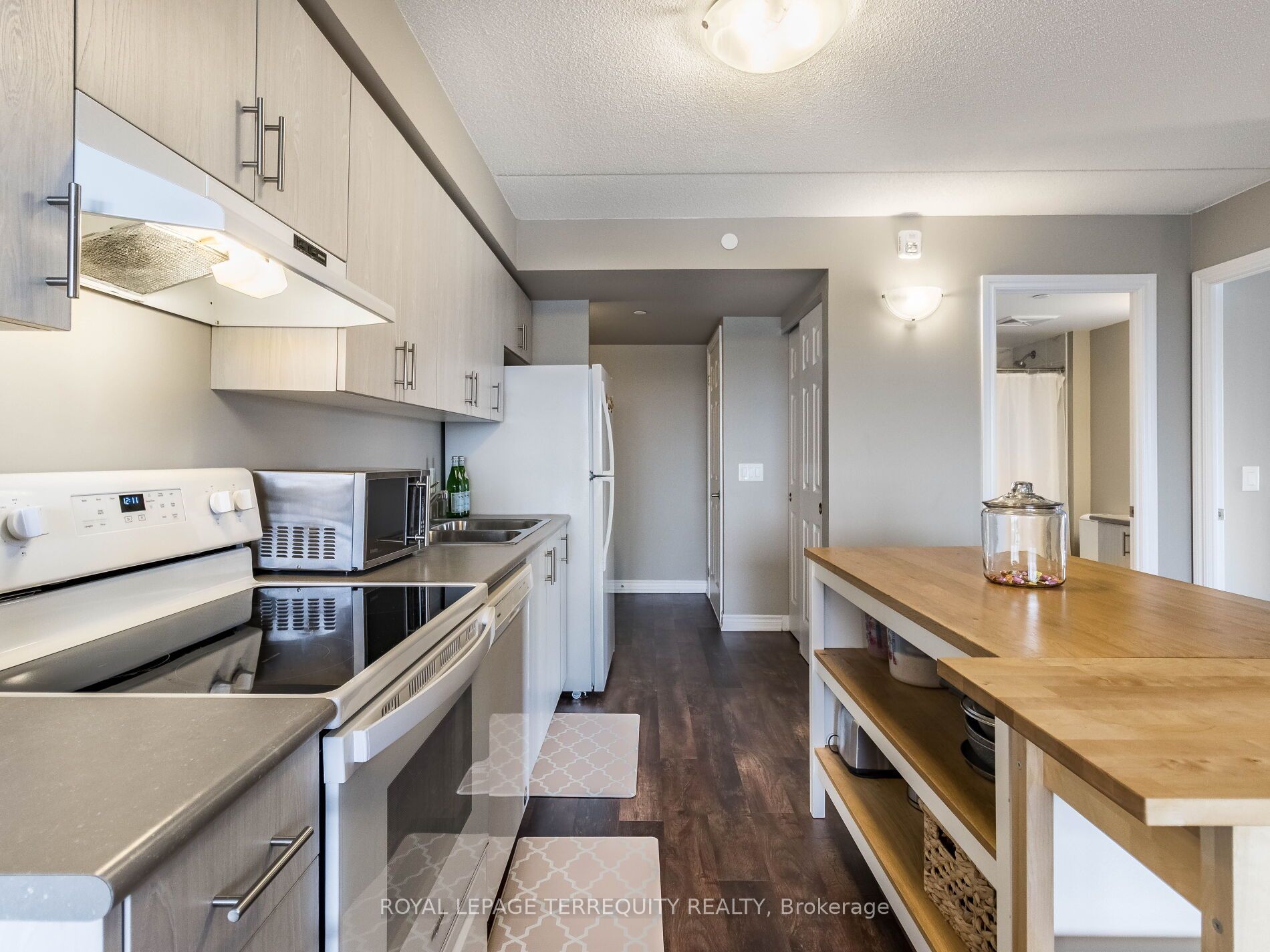 716 Main Street E, #1008