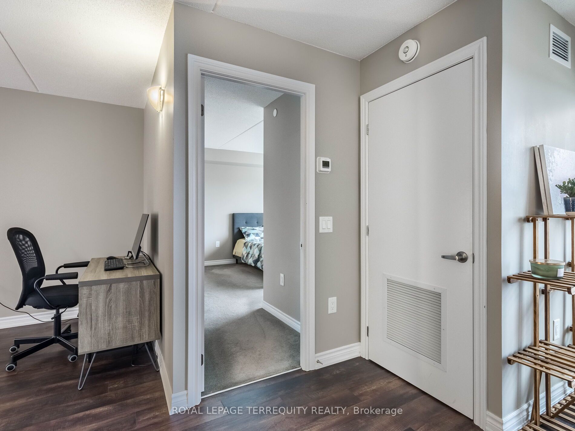 716 Main Street E, #1008