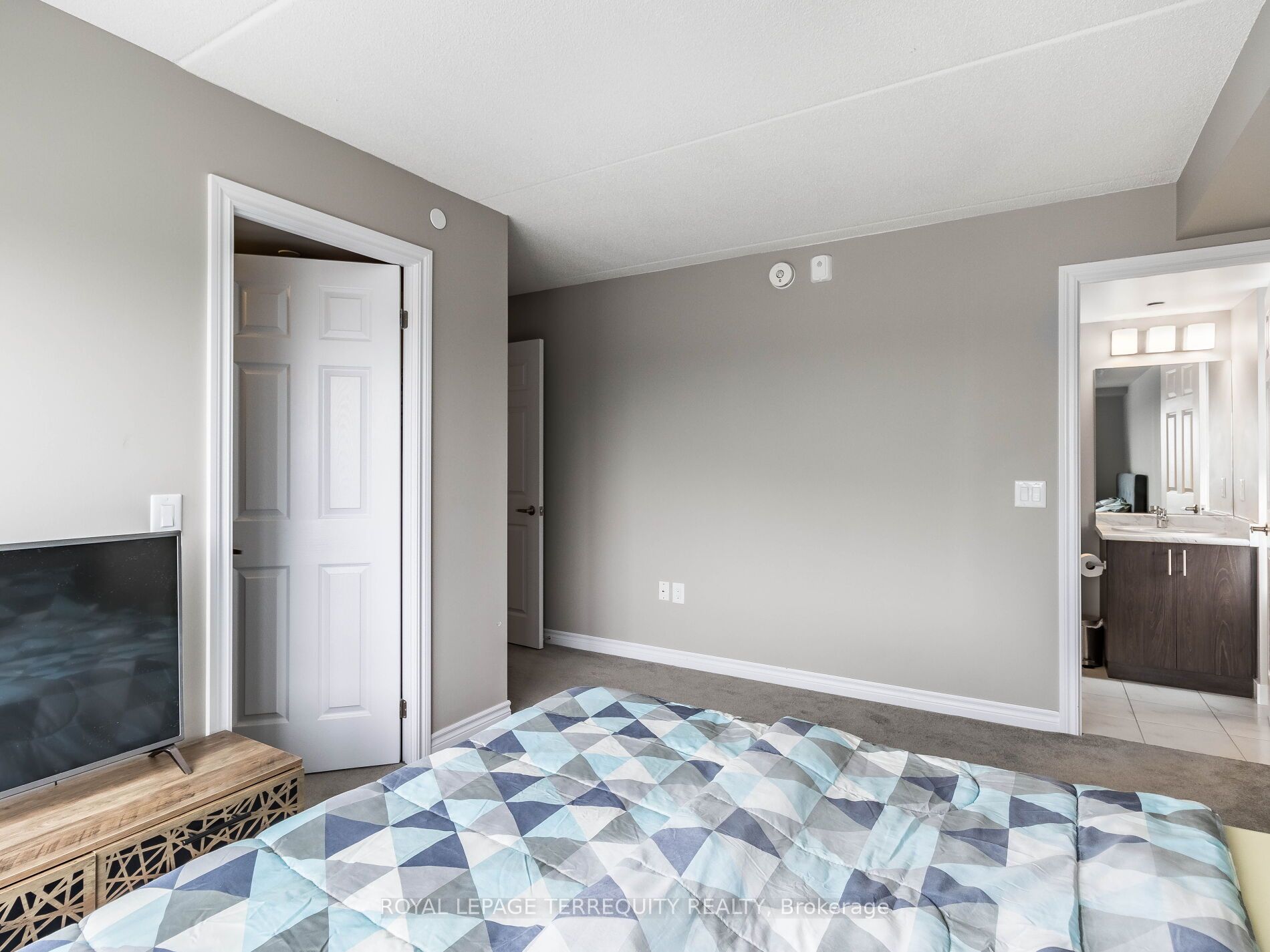 716 Main Street E, #1008