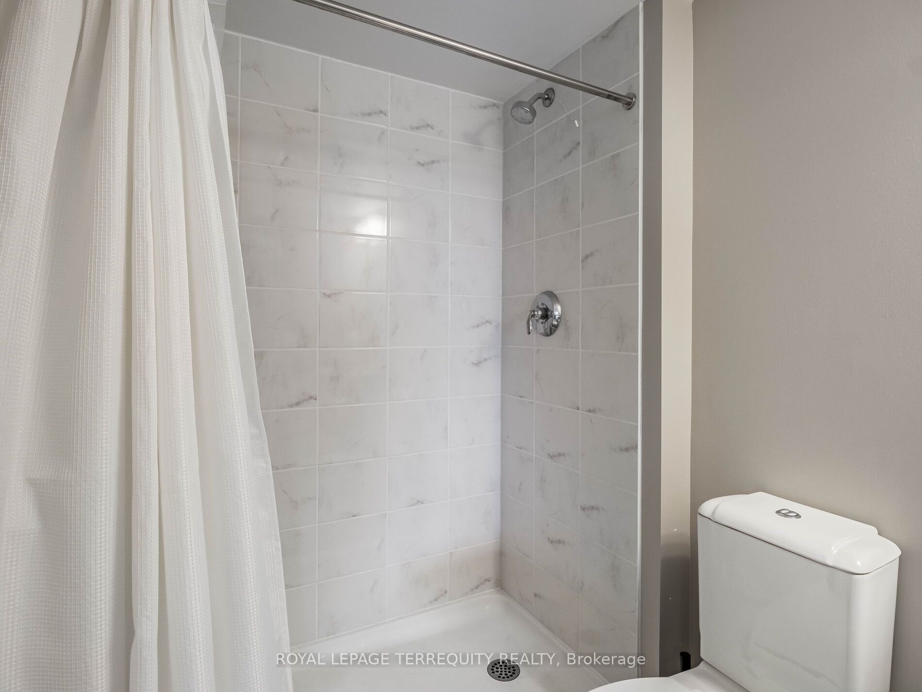 716 Main Street E, #1008