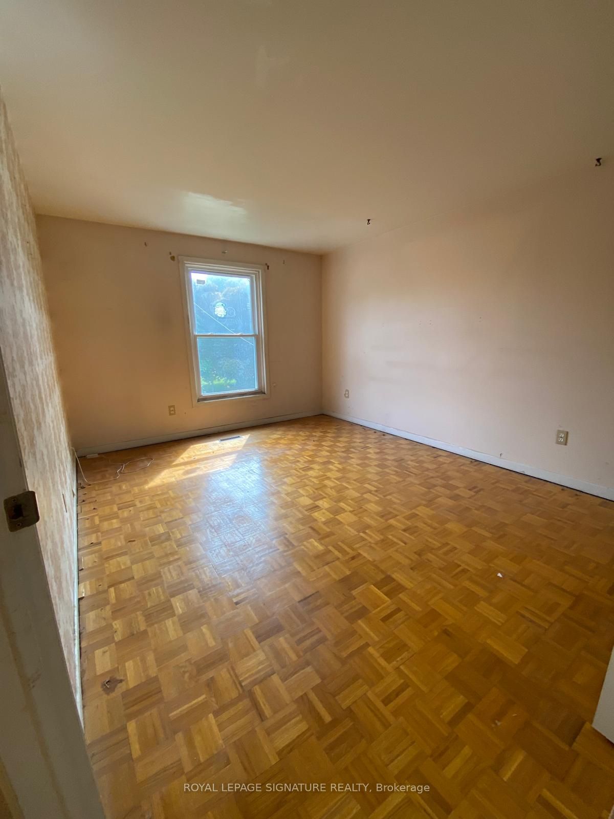 3381 Tallmast Cres