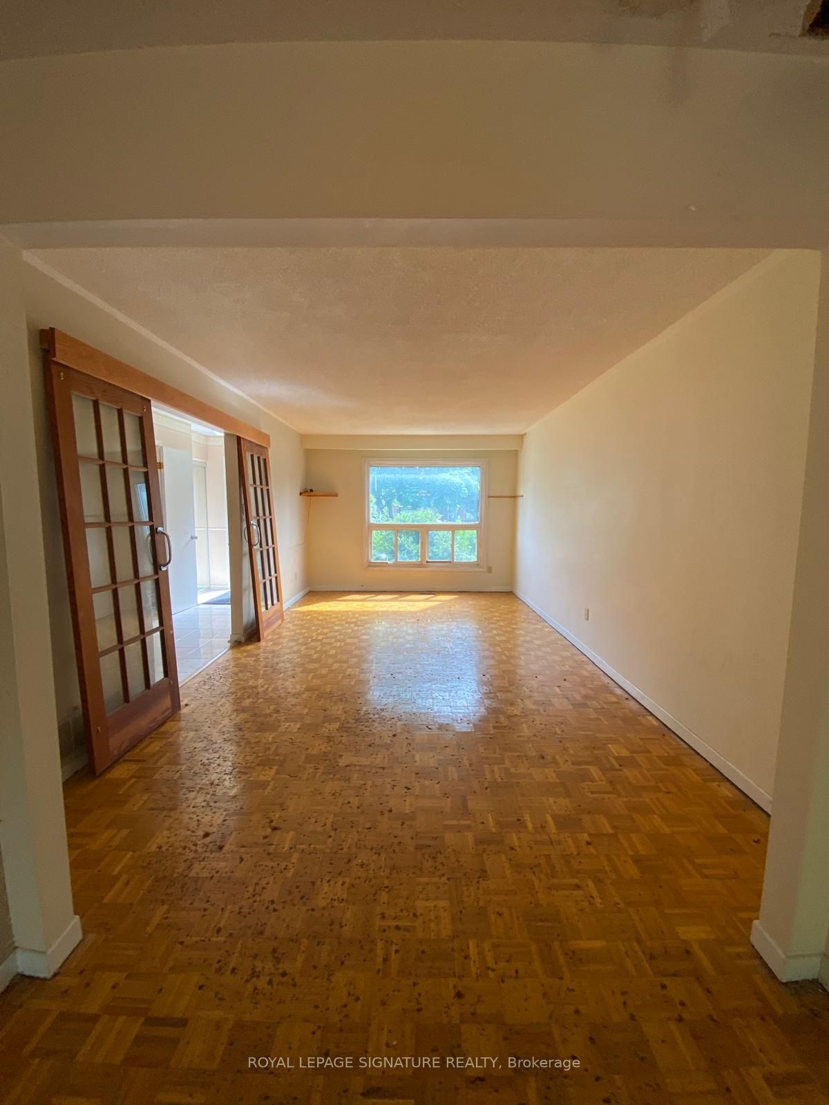 3381 Tallmast Cres