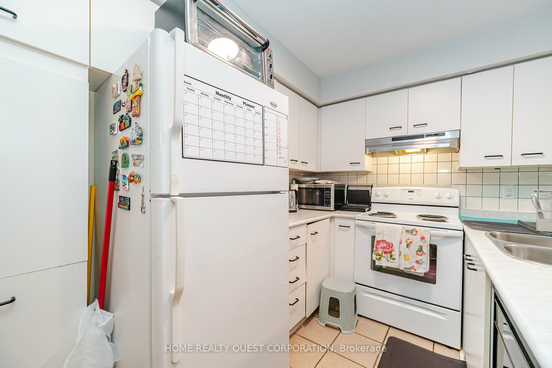 99 Bristol Rd E, #165