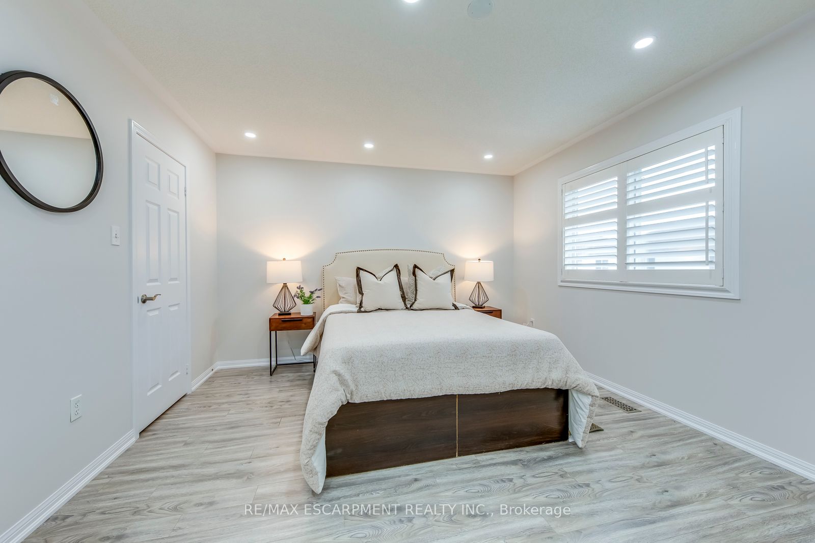 183 Featherstone Road