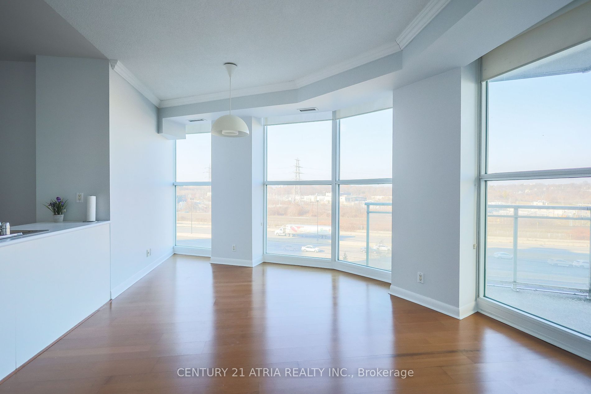 2067 Lake Shore Blvd W, #601
