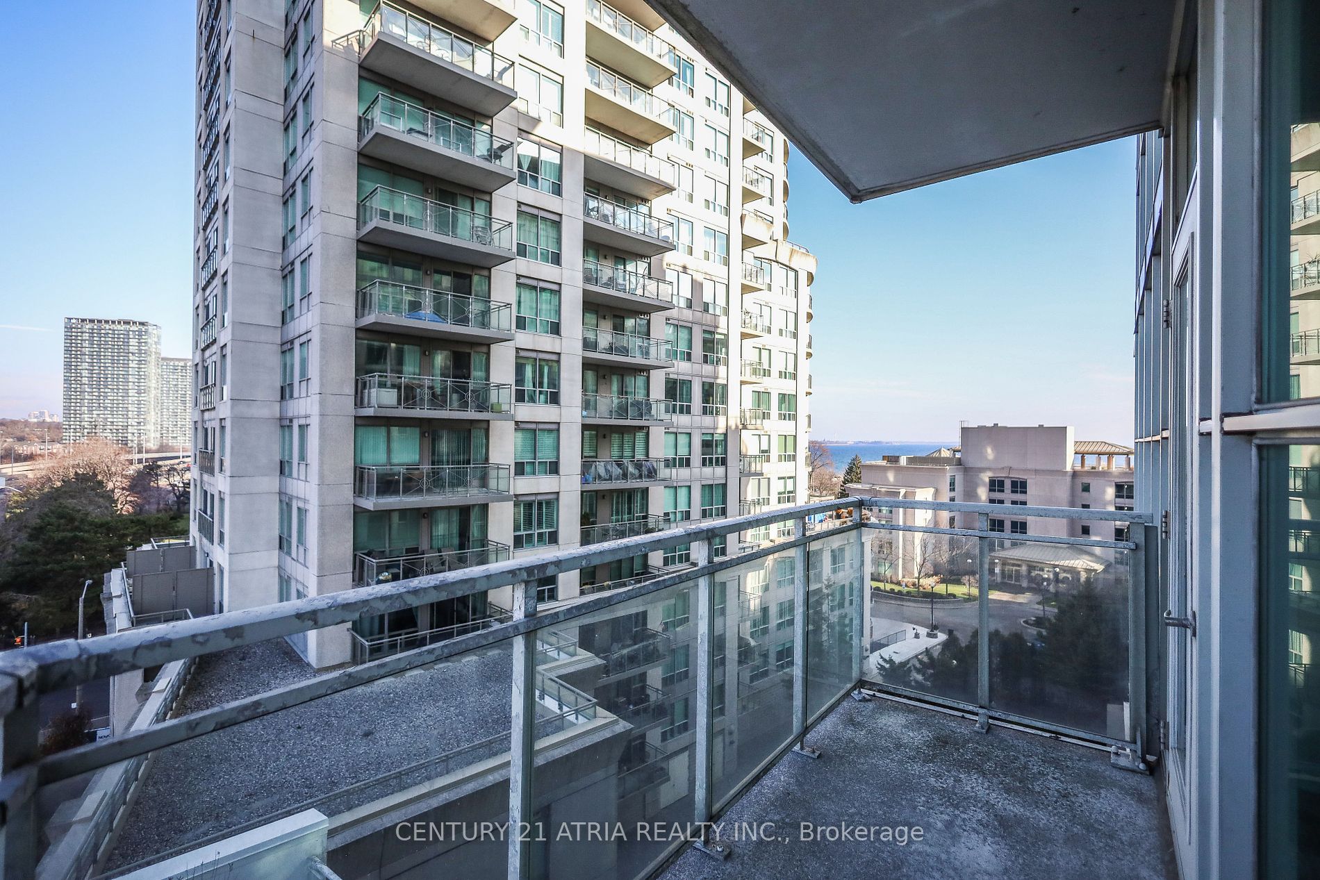 2067 Lake Shore Blvd W, #601