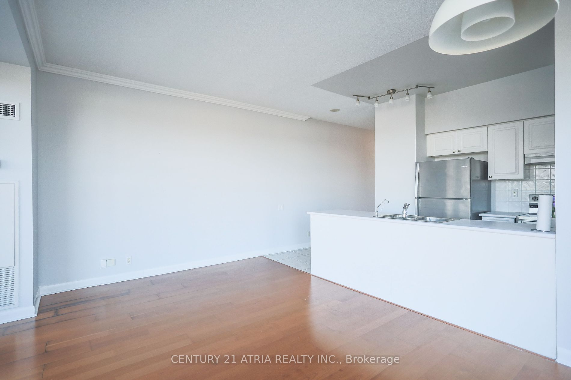 2067 Lake Shore Blvd W, #601