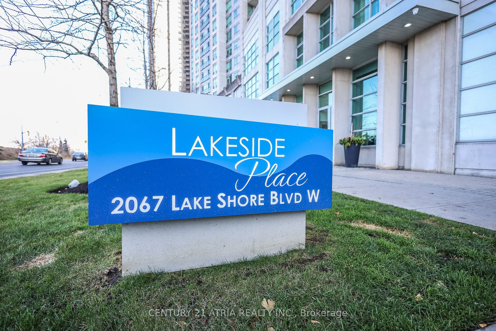 2067 Lake Shore Blvd W, #601