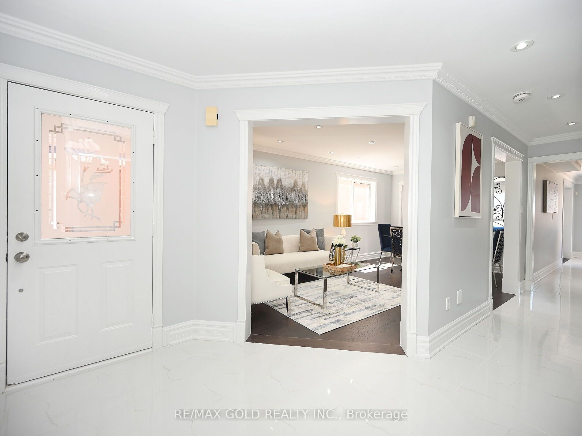 6 Oatfield Road