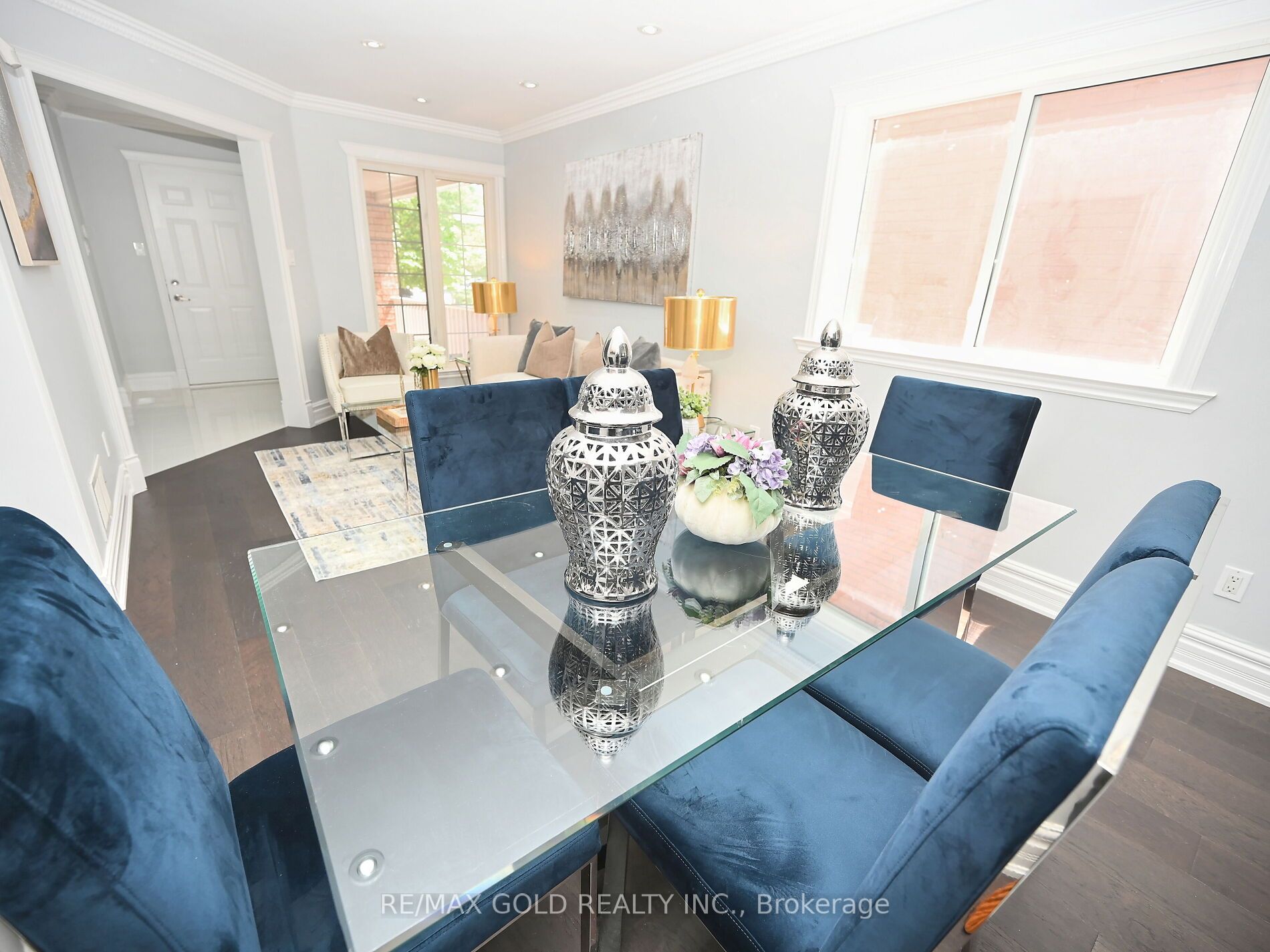 6 Oatfield Road