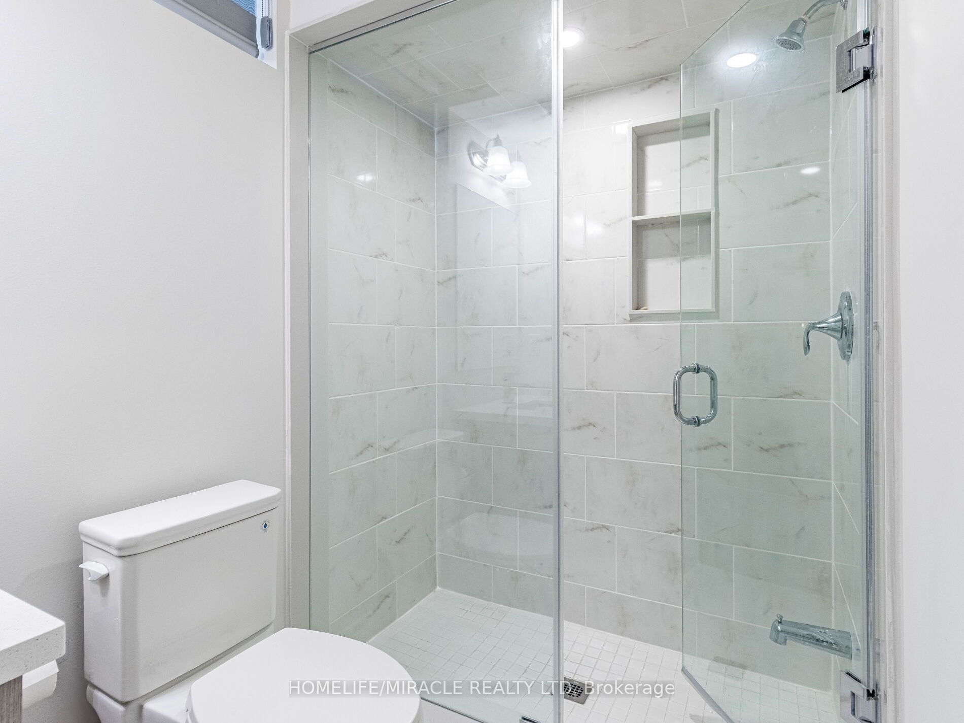 34 Rosewell Crescent