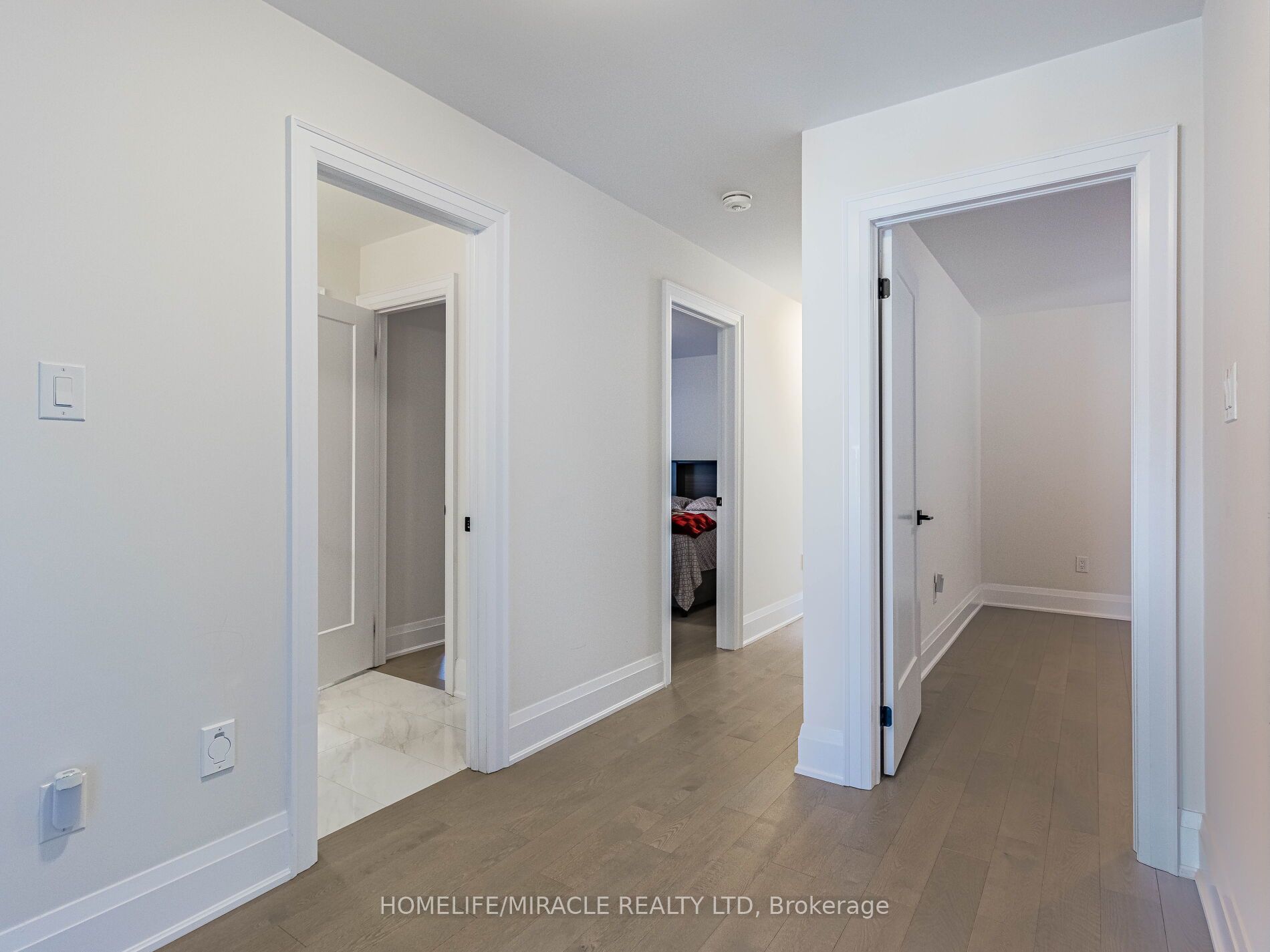 34 Rosewell Crescent